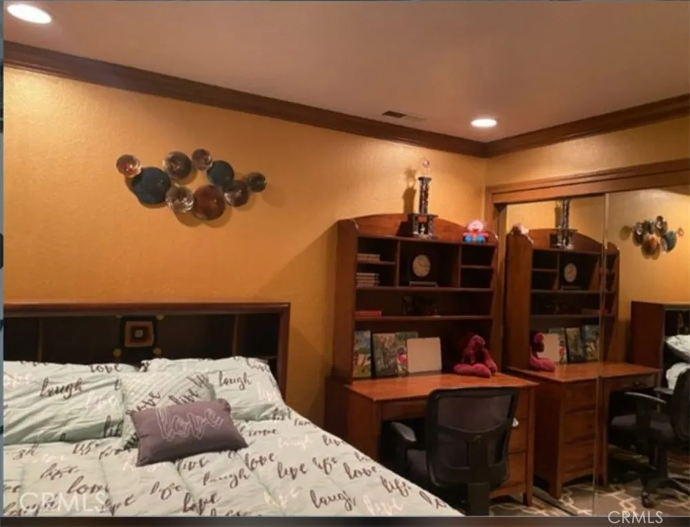 48 Jeanette Way Watsonville, CA 95076
