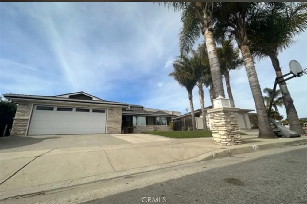 48 Jeanette Way Watsonville, CA 95076