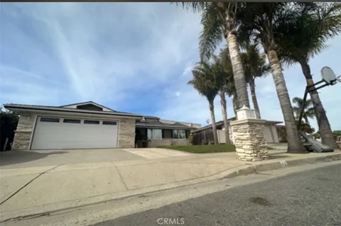 48 Jeanette Way