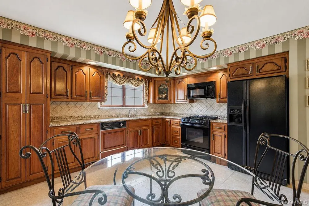 78-06 160th Avenue Howard Beach, NY 11414