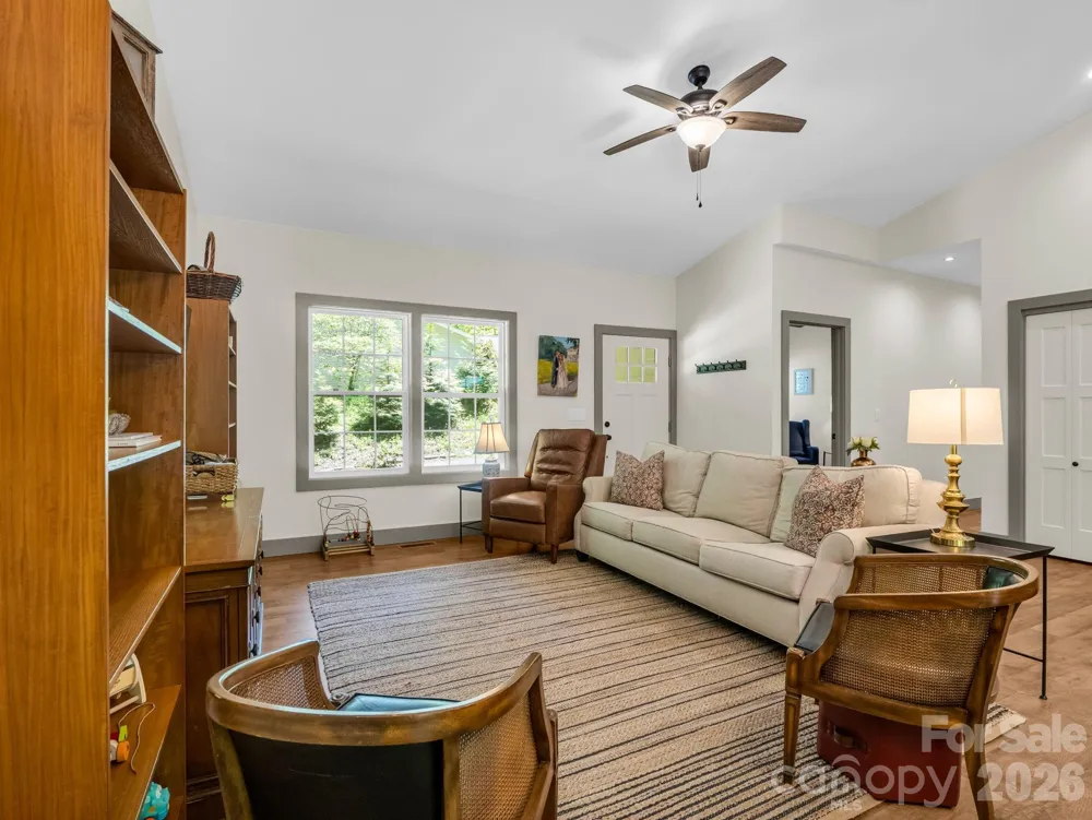 135 Half Moon Lane Brevard, NC 28712
