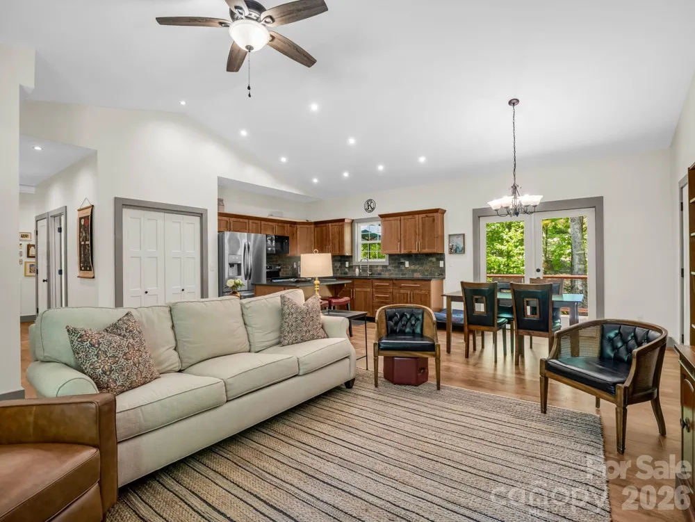135 Half Moon Lane Brevard, NC 28712