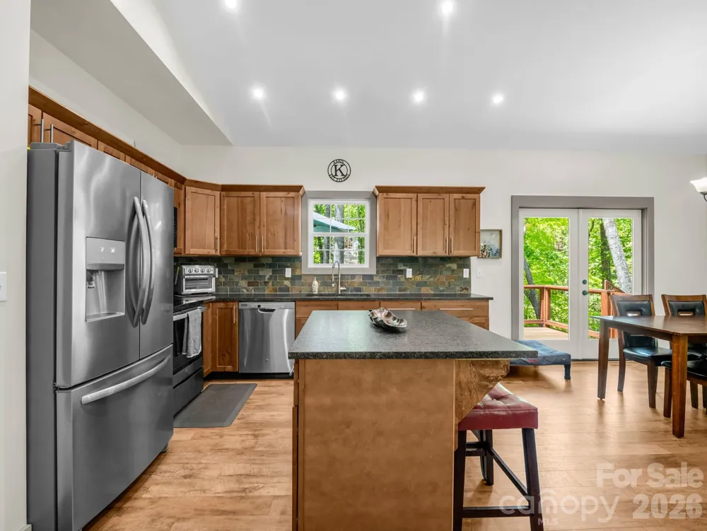 135 Half Moon Lane Brevard, NC 28712