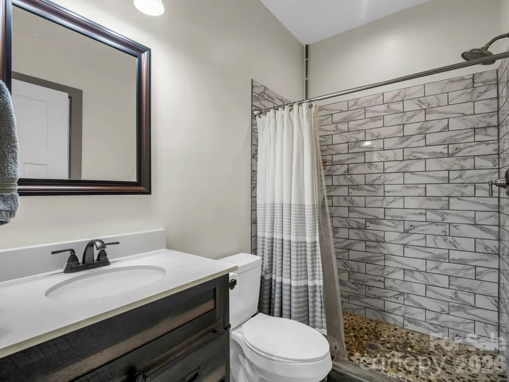 135 Half Moon Lane Brevard, NC 28712