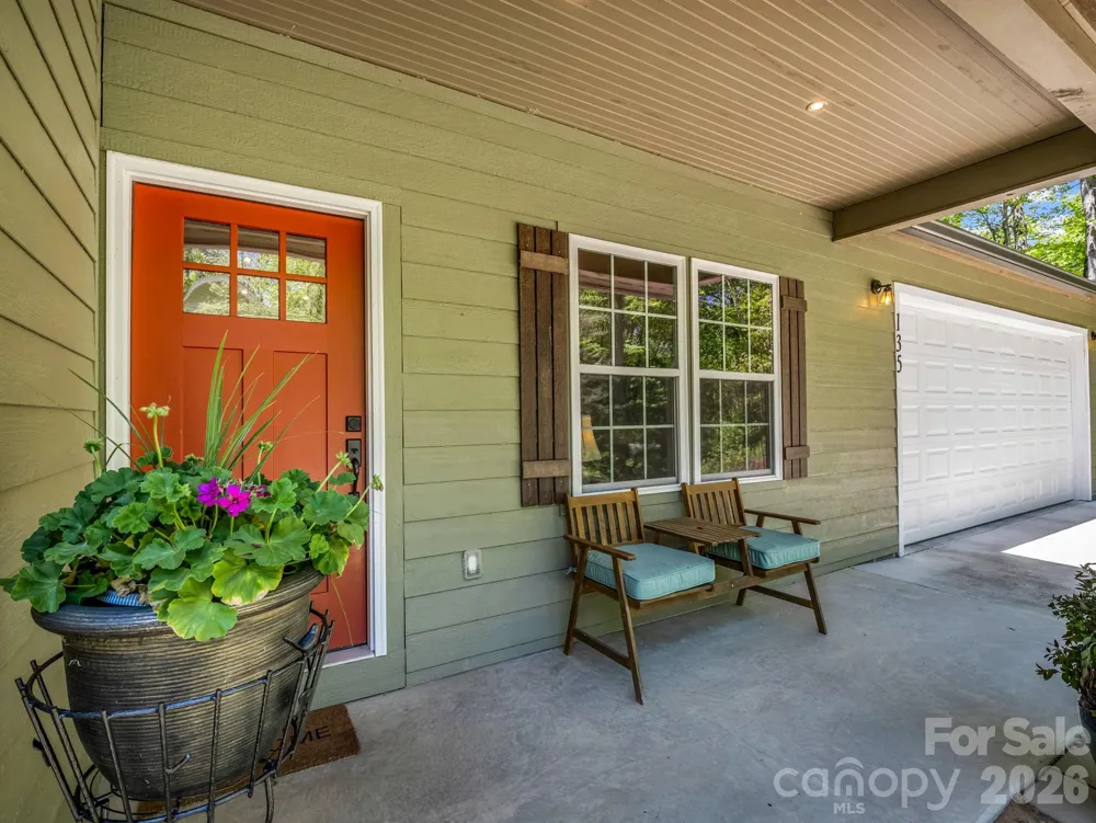 135 Half Moon Lane Brevard, NC 28712