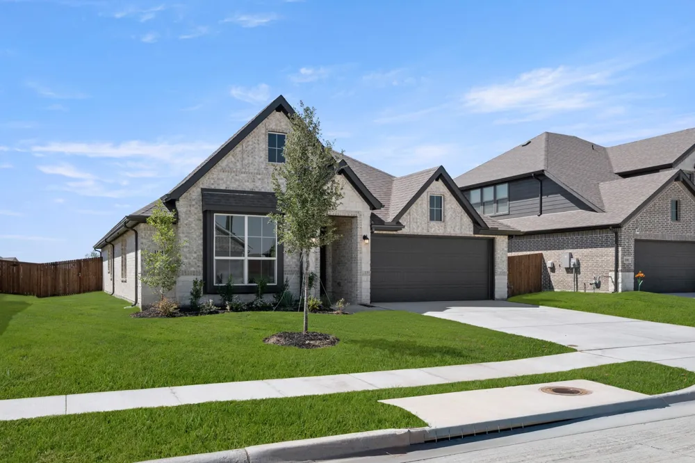1104 Birchwood Drive Crowley, TX 76036
