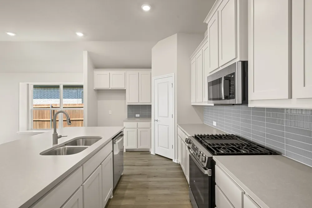 1104 Birchwood Drive Crowley, TX 76036