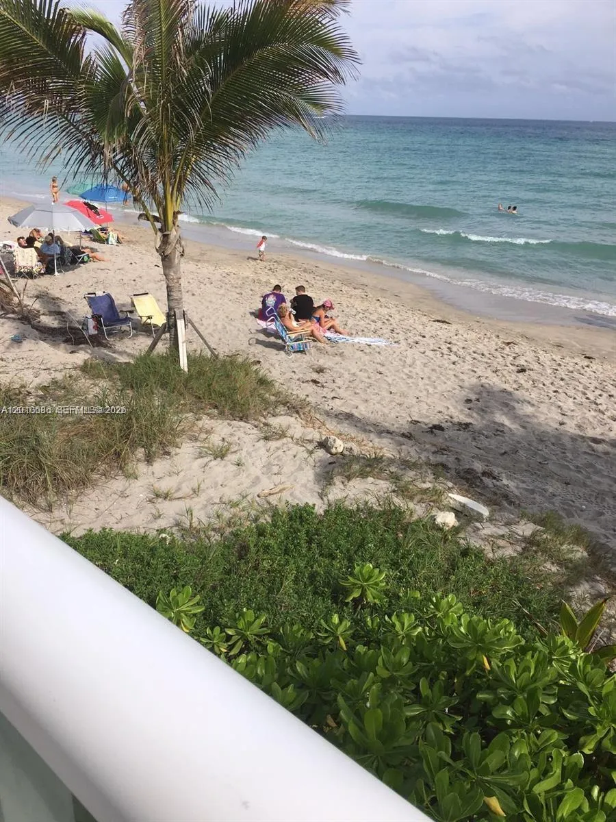2030 S Ocean Dr #1706 Hallandale Beach, FL 33009