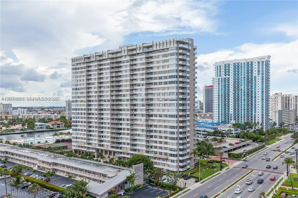 2030 S Ocean Dr #1706 Hallandale Beach, FL 33009