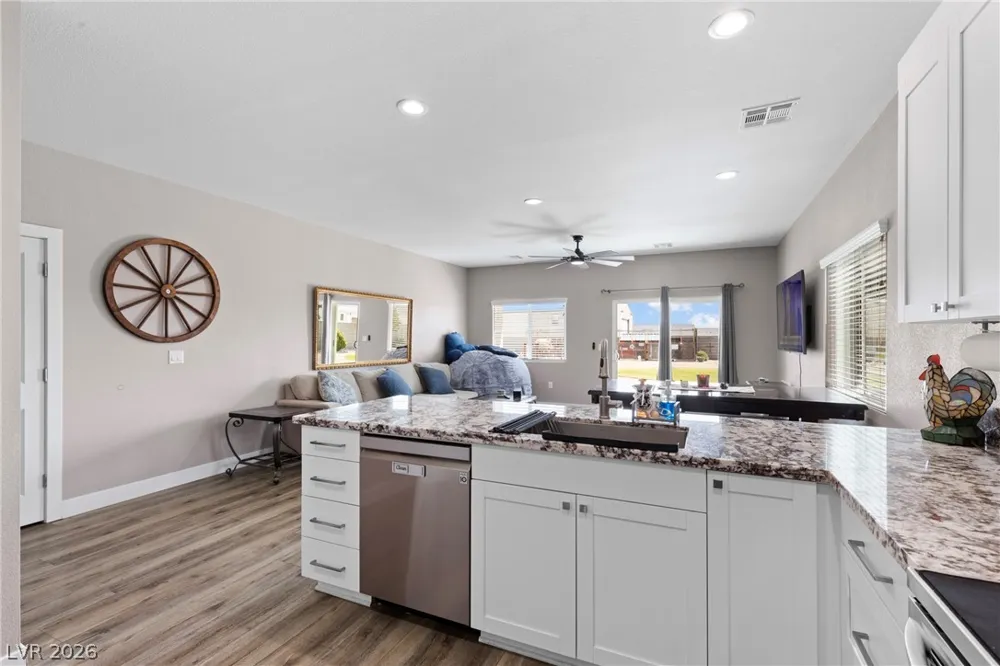 1583 Mazuma Court Logandale, NV 89021