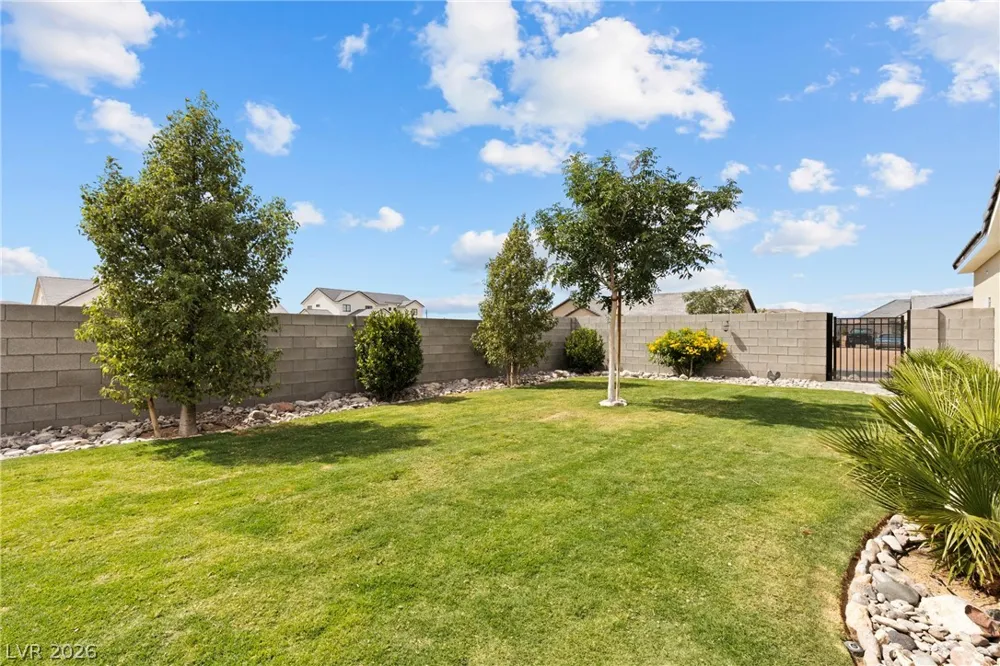 1583 Mazuma Court Logandale, NV 89021
