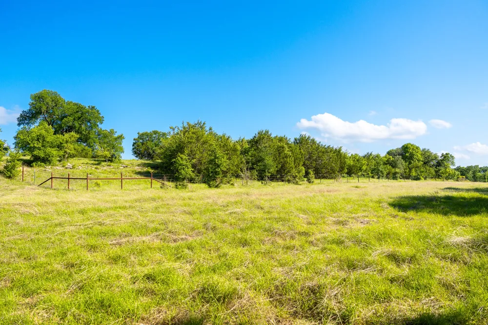 5950 Moccasin Bend Road Gatesville, TX 76528