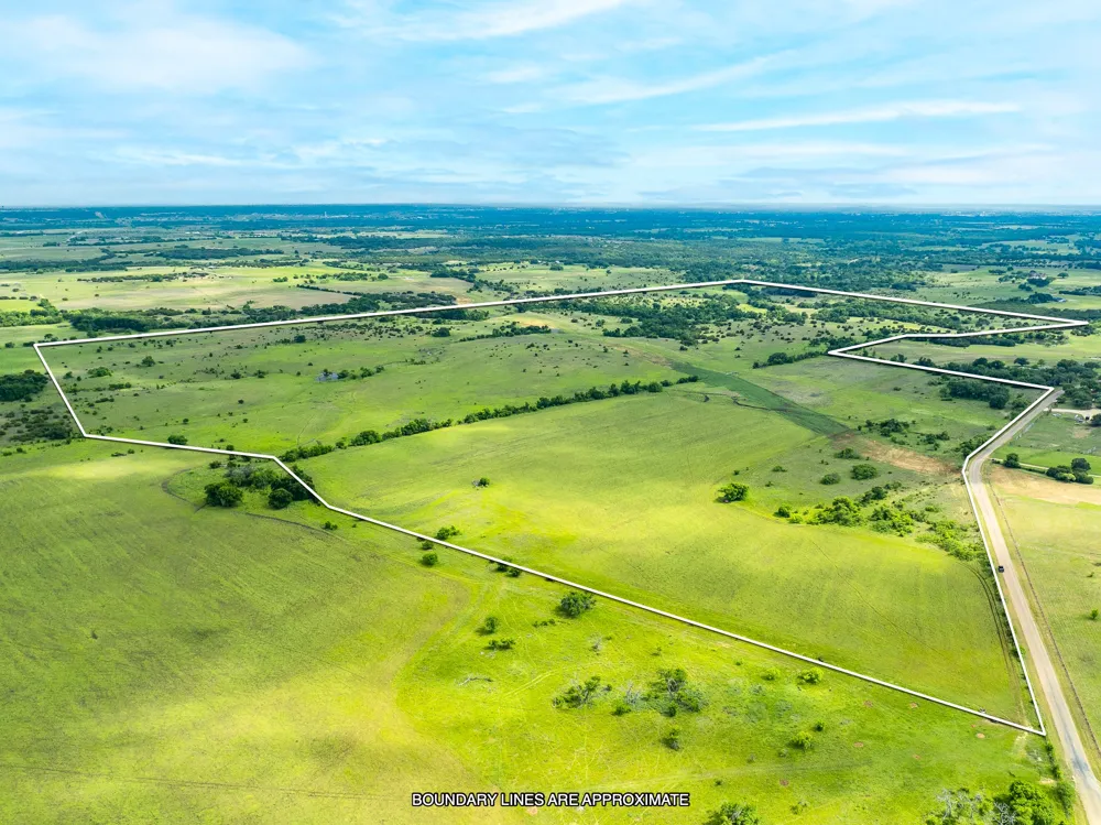 5950 Moccasin Bend Road Gatesville, TX 76528