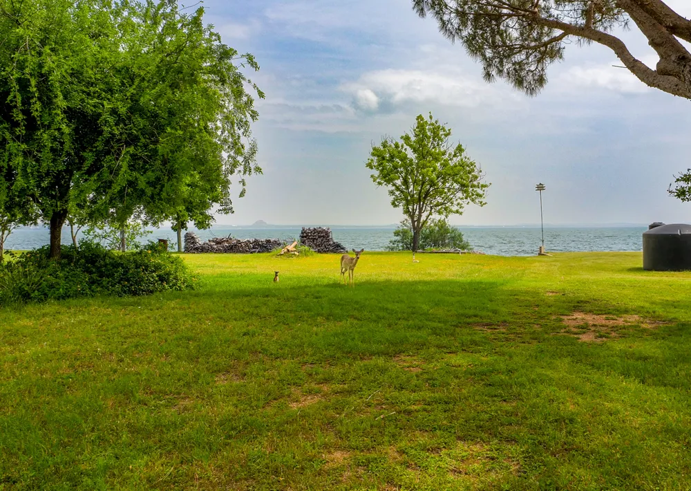 736 W Lakecrest Drive Bluffton, TX 78607