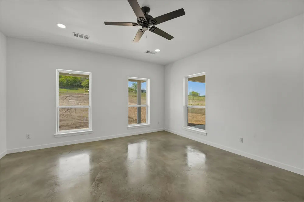 9345 Hajovsky Road La Grange, TX 78945