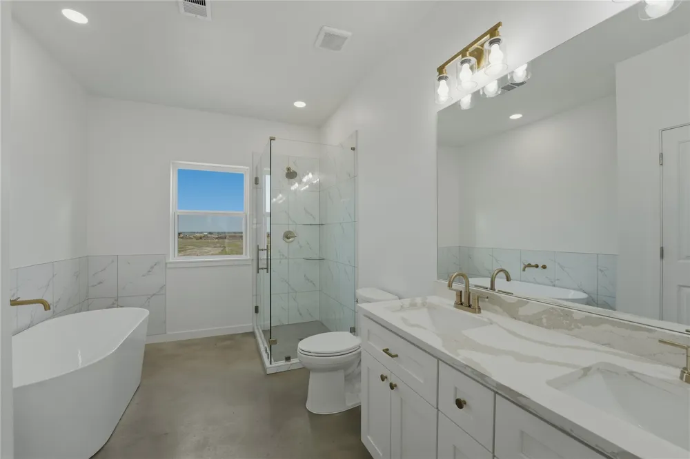 9345 Hajovsky Road La Grange, TX 78945