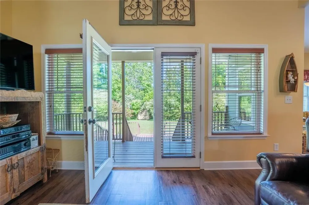 190 Towerview Circle Mount Airy, GA 30563