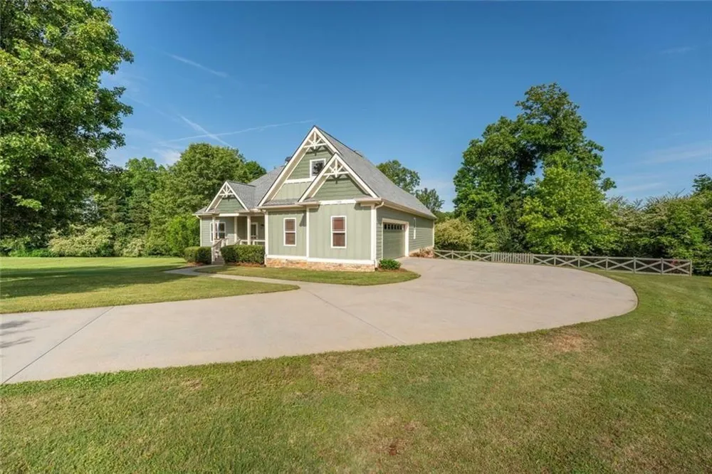 190 Towerview Circle Mount Airy, GA 30563