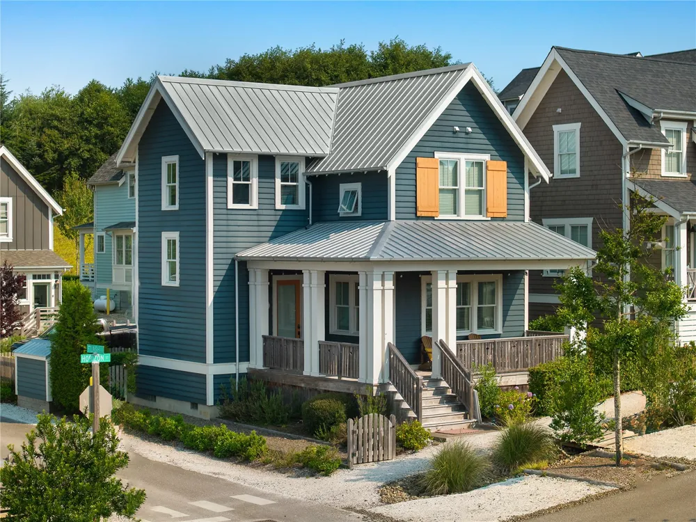 114 Horizon Street Pacific Beach, WA 98571