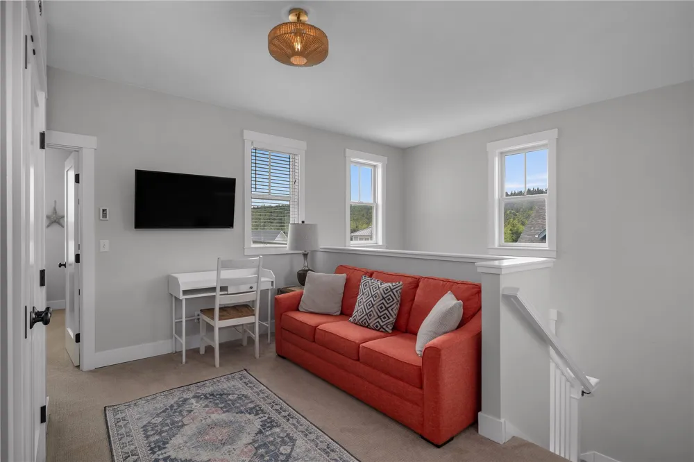 114 Horizon Street Pacific Beach, WA 98571