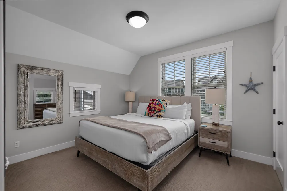 114 Horizon Street Pacific Beach, WA 98571