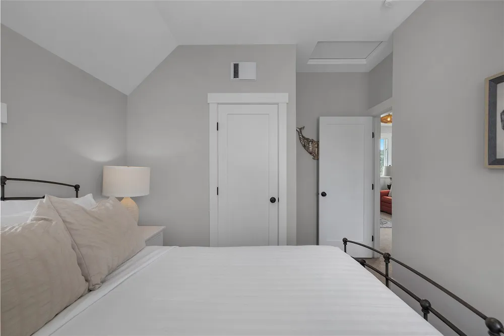 114 Horizon Street Pacific Beach, WA 98571