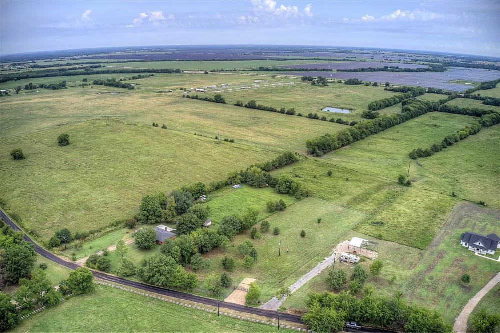 868 County Road 23940 Brookston, TX 75421