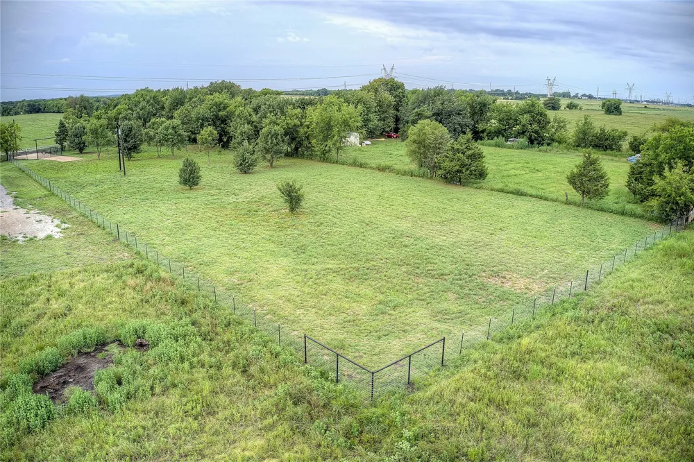 868 County Road 23940 Brookston, TX 75421
