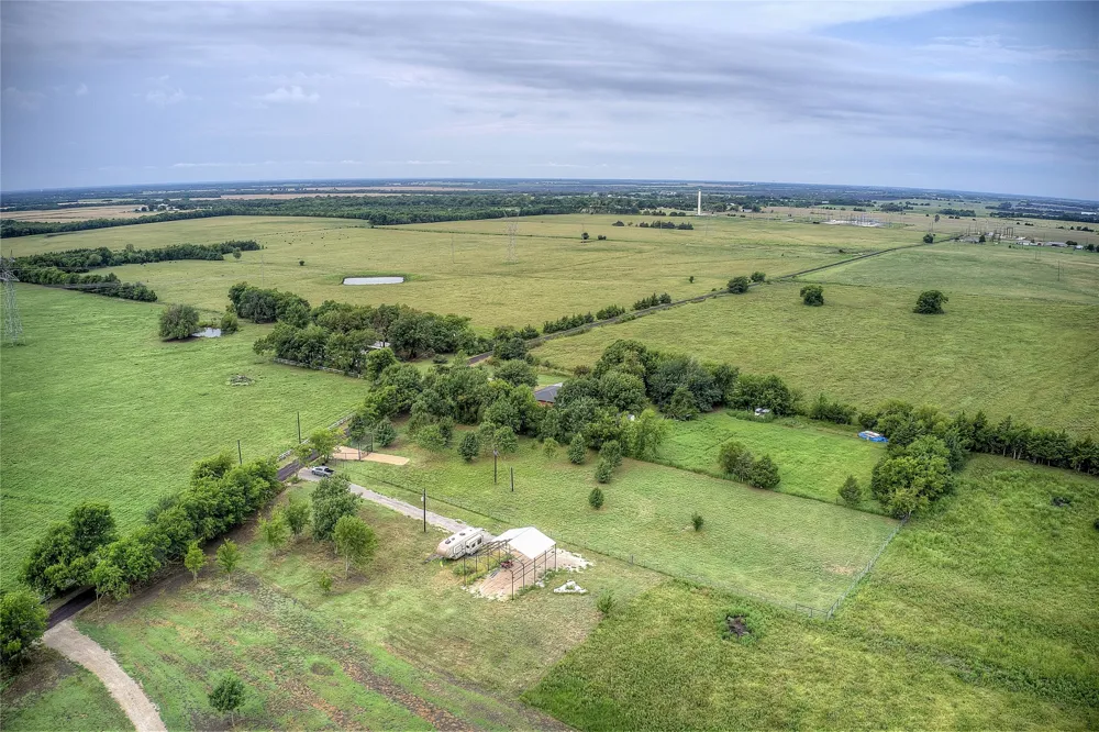 868 County Road 23940 Brookston, TX 75421