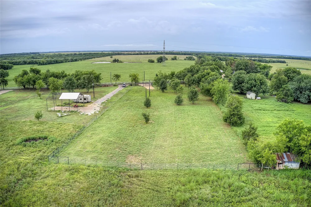 868 County Road 23940 Brookston, TX 75421