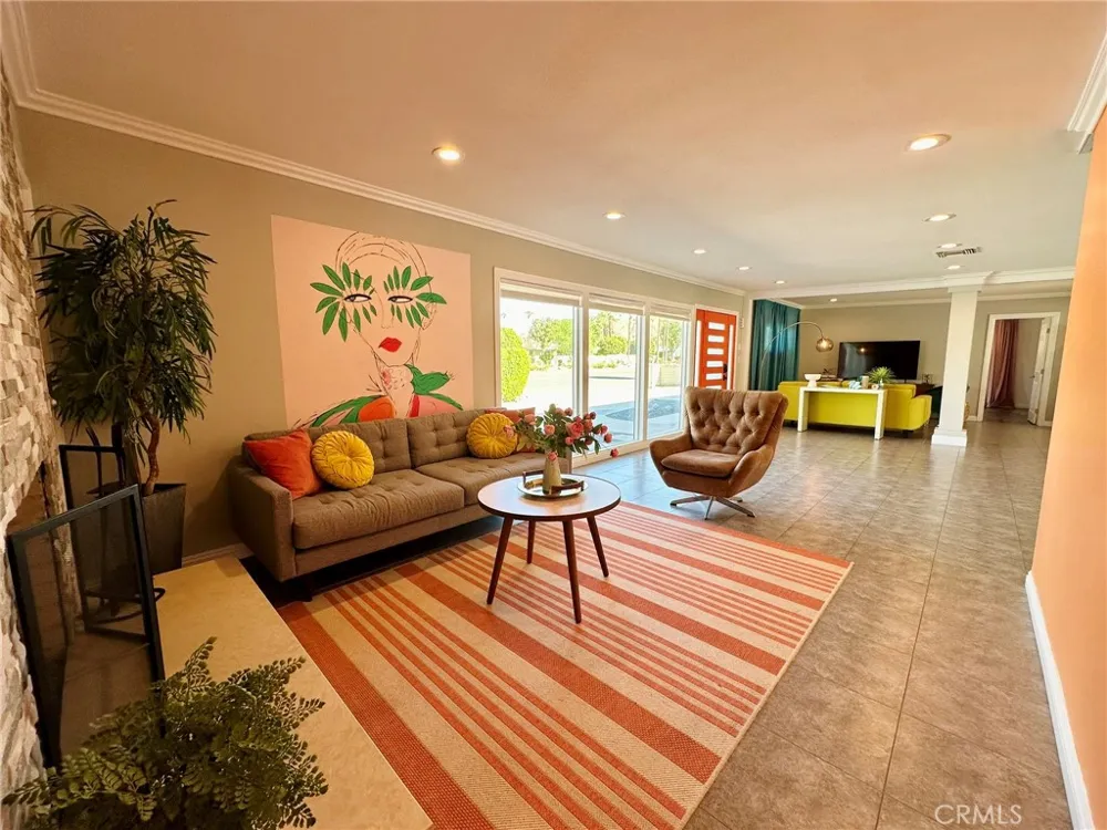 1331 S Sunrise Way Palm Springs, CA 92264