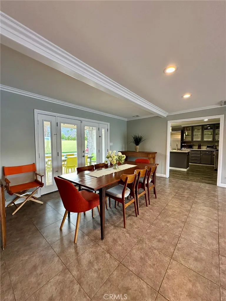 1331 S Sunrise Way Palm Springs, CA 92264