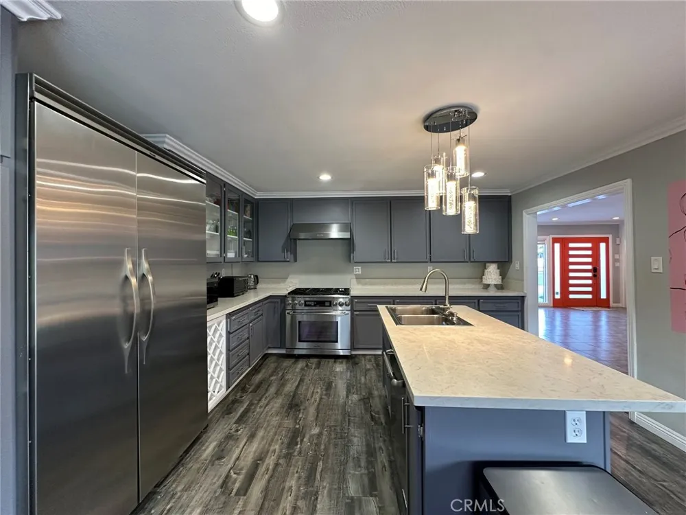 1331 S Sunrise Way Palm Springs, CA 92264