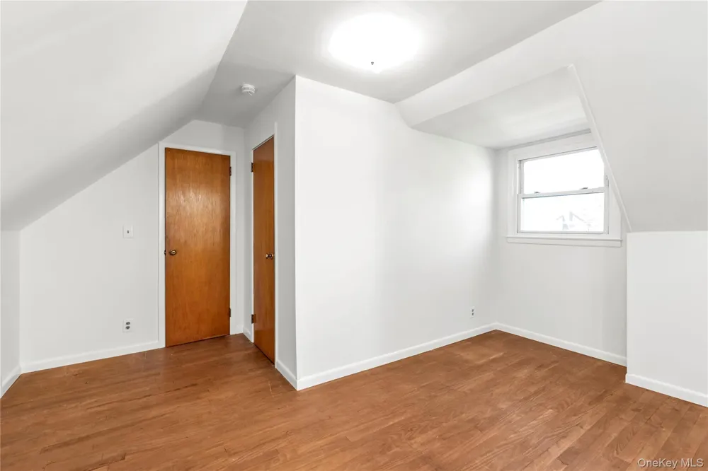 65 Grant Avenue Albertson, NY 11507
