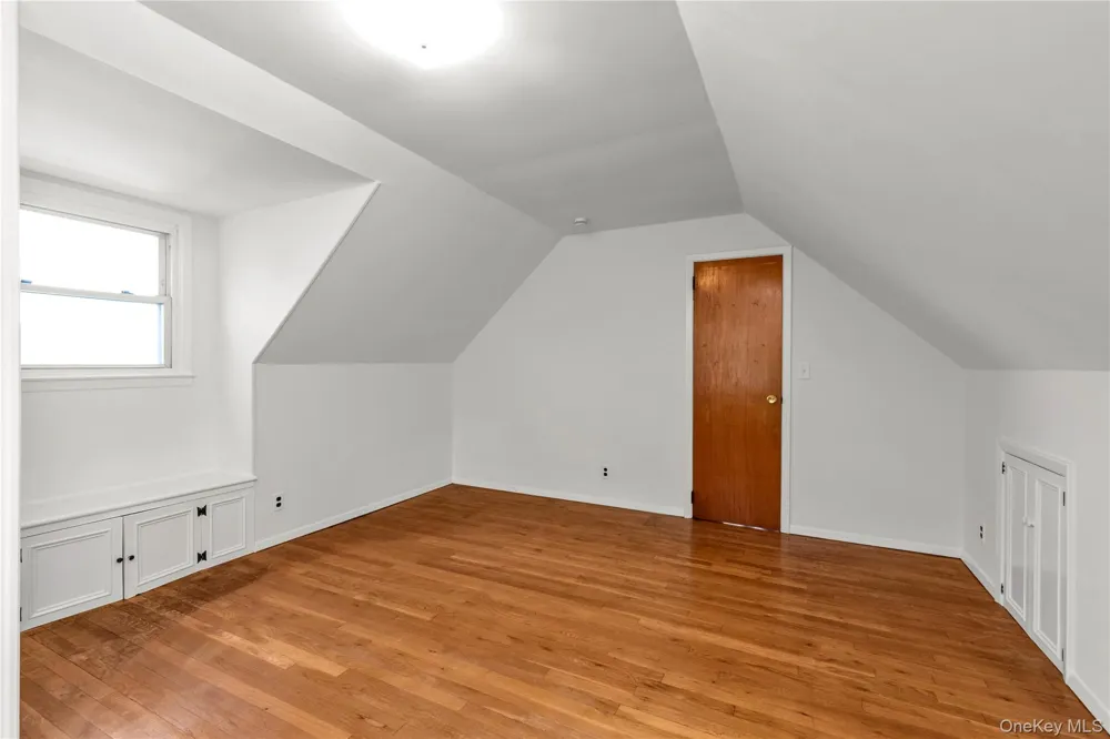 65 Grant Avenue Albertson, NY 11507