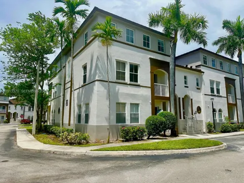 4371 SW 160th Ave #203