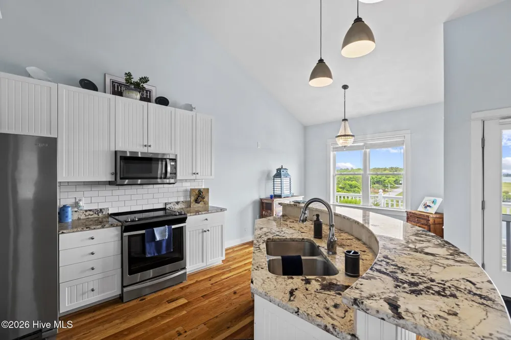 112 Oakleaf Drive #1003-A Pine Knoll Shores, NC 28512