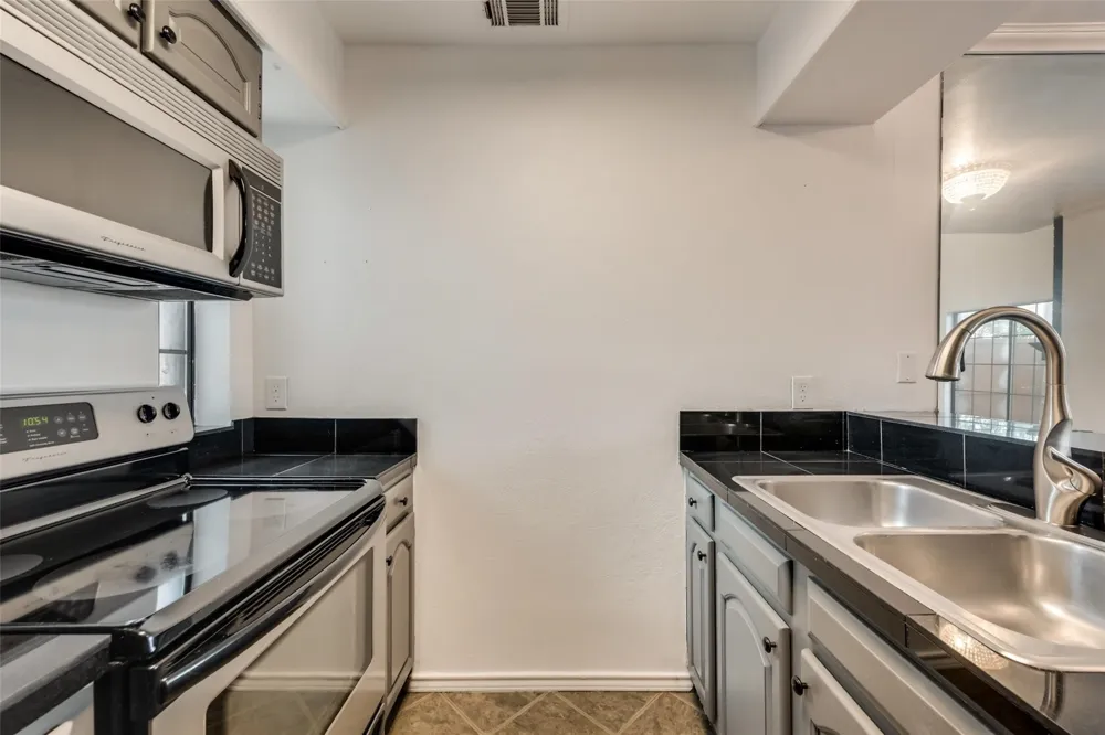 5100 Verde Valley Lane #119 Dallas, TX 75254