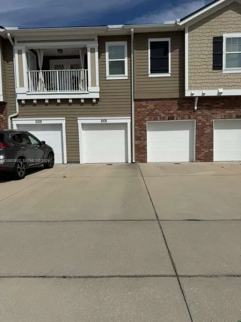 2105 Golden Lake Loop St