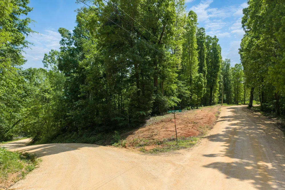 588 EAGLES NEST LANDING Bath Springs, TN 38311