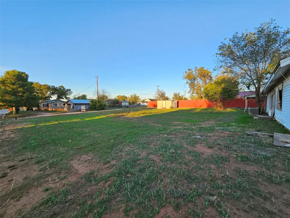 1211 Campbell Street Sweetwater, TX 79556