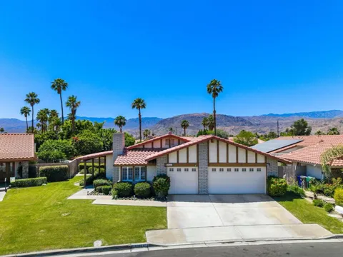40464 Periwinkle Court