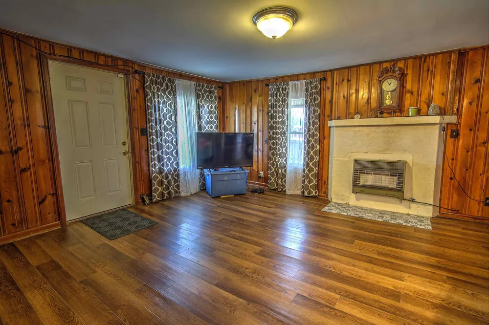 1115 Alabama 73 Bryant, AL 35958