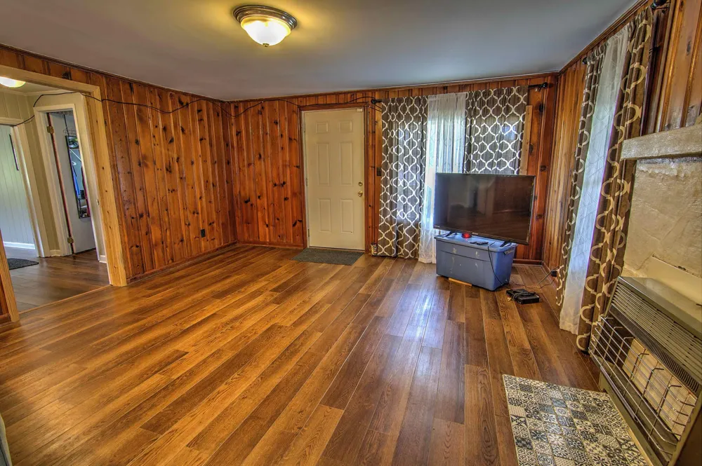 1115 Alabama 73 Bryant, AL 35958