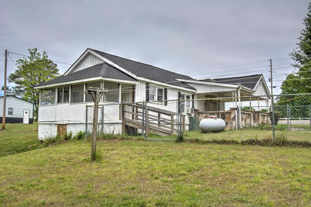 1115 Alabama 73 Bryant, AL 35958