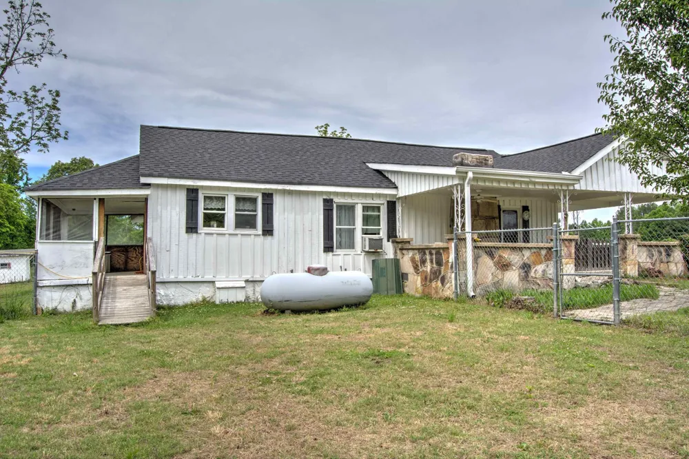 1115 Alabama 73 Bryant, AL 35958