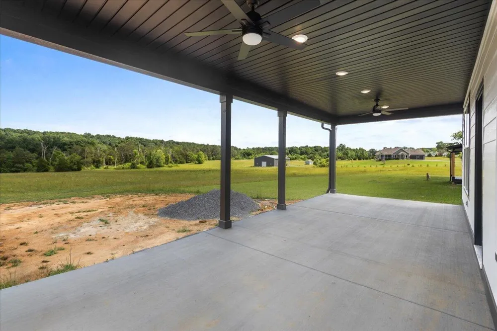 358 Benton Station Road Benton, TN 37307