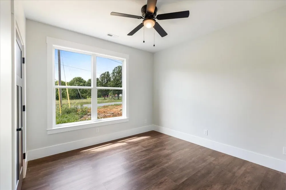 358 Benton Station Road Benton, TN 37307