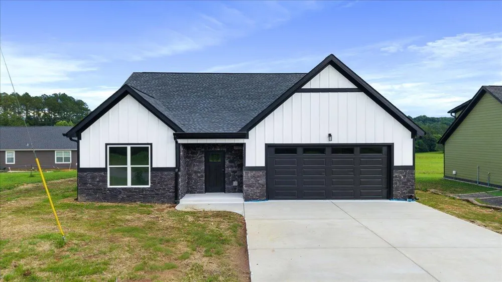 358 Benton Station Road Benton, TN 37307
