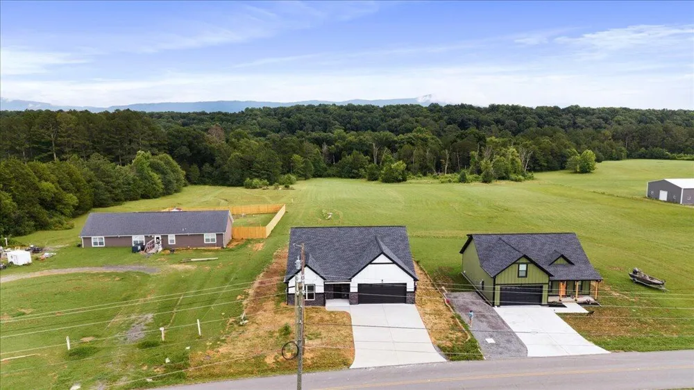 358 Benton Station Road Benton, TN 37307